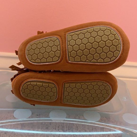 BUNDLE - Baby Fringe Boots - Picture 4 of 5